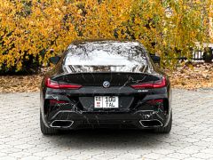 Photo of the vehicle BMW 8 Series