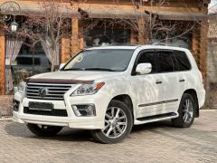 Photo of the vehicle Lexus LX