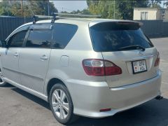 Photo of the vehicle Toyota Ipsum