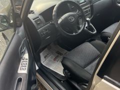 Фото авто Toyota Corolla Verso