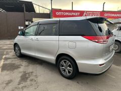 Фото авто Toyota Estima