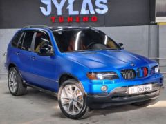 Photo of the vehicle BMW X5