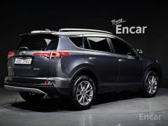 Сүрөт унаа Toyota RAV4