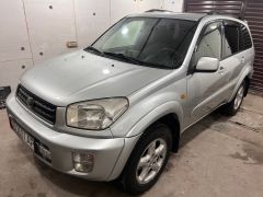 Сүрөт унаа Toyota RAV4