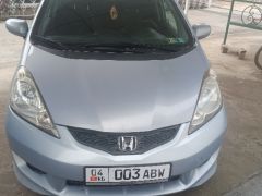 Фото авто Honda Fit