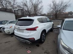 Photo of the vehicle Hyundai Santa Fe