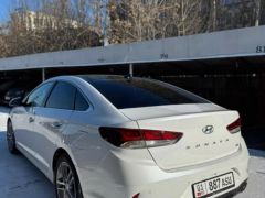 Photo of the vehicle Hyundai Sonata