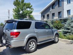 Фото авто Toyota Sequoia