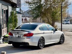 Photo of the vehicle BMW 5 Series