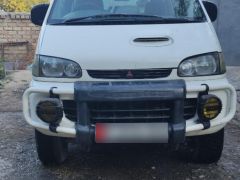 Сүрөт унаа Mitsubishi Delica