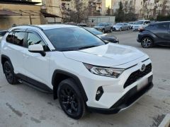 Сүрөт унаа Toyota RAV4