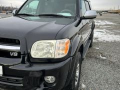 Сүрөт унаа Toyota Sequoia