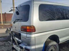 Сүрөт унаа Mitsubishi Delica