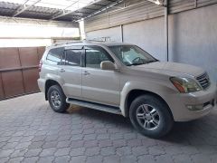 Photo of the vehicle Lexus GX