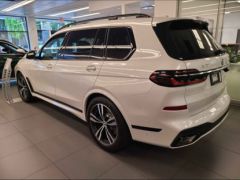 Фото авто BMW X7