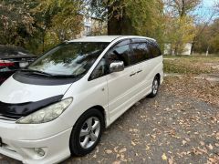 Фото авто Toyota Estima