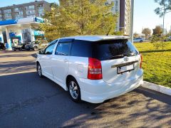 Photo of the vehicle Toyota Wish