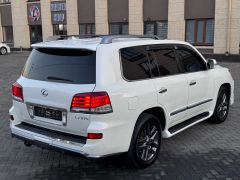 Photo of the vehicle Lexus LX