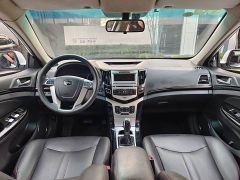 Фото авто BYD E5