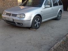 Photo of the vehicle Volkswagen Golf