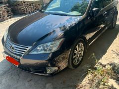 Photo of the vehicle Lexus ES