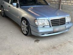 Сүрөт унаа Mercedes-Benz W124