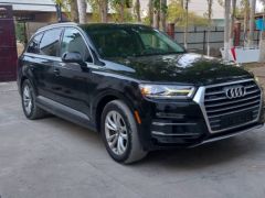 Photo of the vehicle Audi Q7