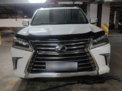 Photo of the vehicle Lexus LX