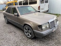 Фото авто Mercedes-Benz W124