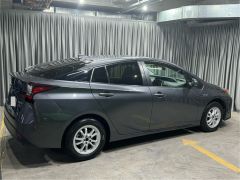 Фото авто Toyota Prius