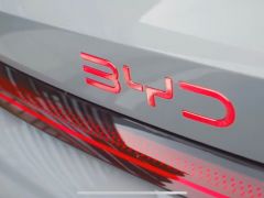 Фото авто BYD Song Plus