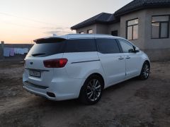 Фото авто Kia Carnival