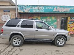 Фото авто Nissan Pathfinder