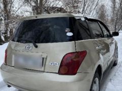 Photo of the vehicle Toyota Ist