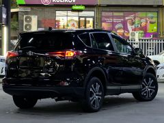 Сүрөт унаа Toyota RAV4