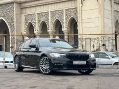 Photo of the vehicle BMW 5 Series