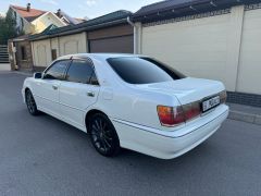 Photo of the vehicle Toyota Crown