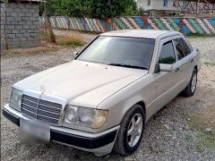 Фото авто Mercedes-Benz W124