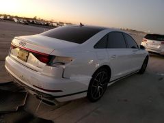 Photo of the vehicle Audi A8