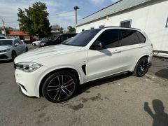 Photo of the vehicle BMW X5