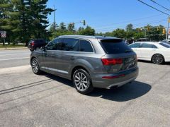 Photo of the vehicle Audi Q7