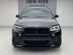 Photo of the vehicle BMW X5