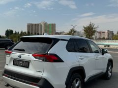 Photo of the vehicle Toyota RAV4