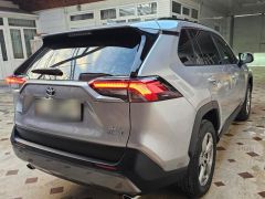 Сүрөт унаа Toyota RAV4