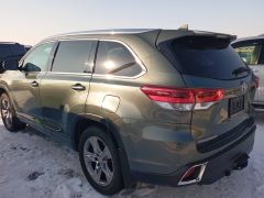 Сүрөт унаа Toyota Highlander