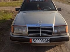 Фото авто Mercedes-Benz W124