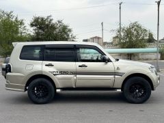 Сүрөт унаа Mitsubishi Pajero