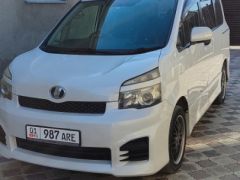 Сүрөт унаа Toyota Voxy