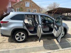 Сүрөт унаа Toyota Highlander