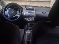 Фото авто Honda Jazz